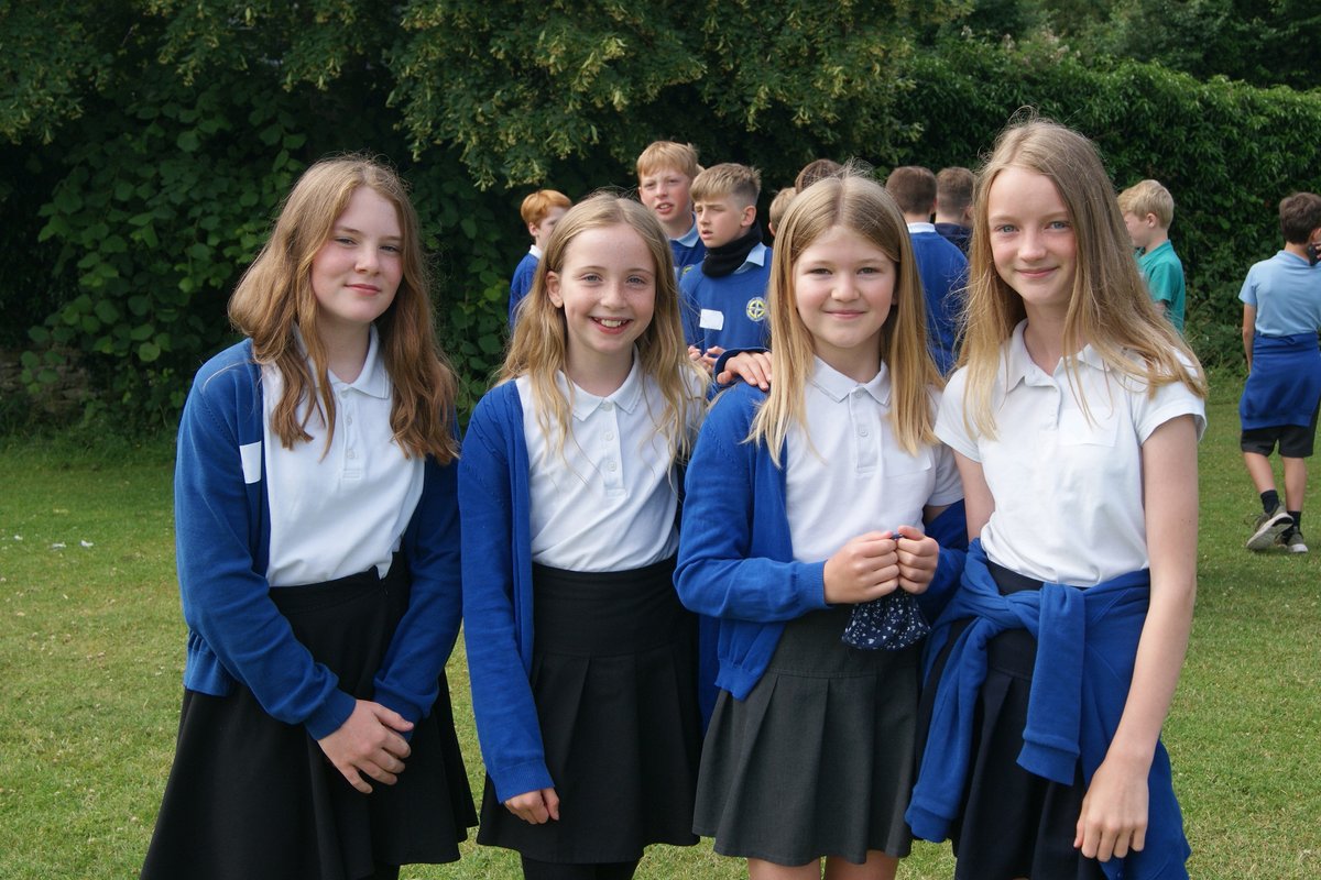 CDPStoday's tweet photo. It has been great to welcome Year 6 pupils to Deer Park during their two Induction Days this week and to watch new friendships form and individuals’ confidence grow. Welcome to Cirencester Deer Park School Year 7!
#InductionDays #CirencesterDeerParkSchool #Cirencester #DeerPark https://t.co/RDsNmdWkml