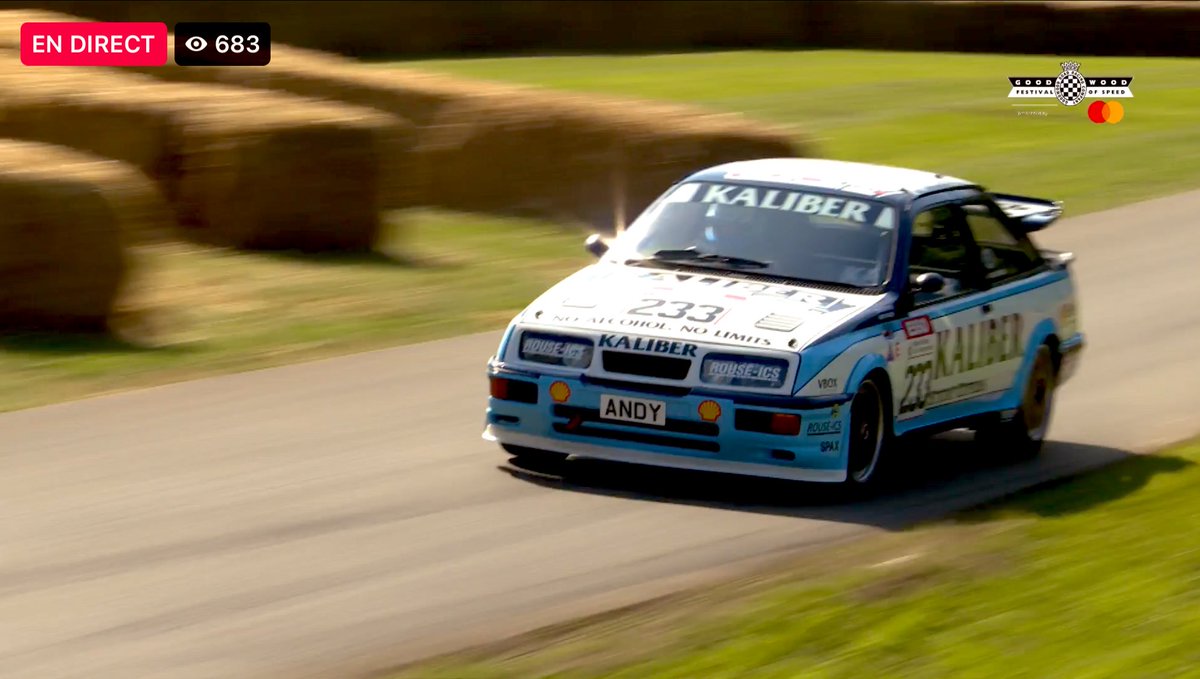 fabgerard's tweet photo. When @fosgoodwood pays a tribute to the #touringcar era love it 😍🥰@TouringCarTimes @BTCC @1990sBTCC @ClassicBTCC https://t.co/R72NZQgYei