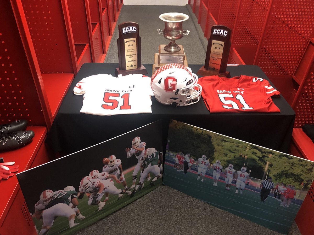 mason_moorhead's tweet photo. Excited to finally see my new home in person. Great visit to @GCC_FB. Can’t wait to get started this fall.
#BrickByBrickGCC 🧱 
@coachbaney
@CoachDiDonato https://t.co/Yw9d35GH7k