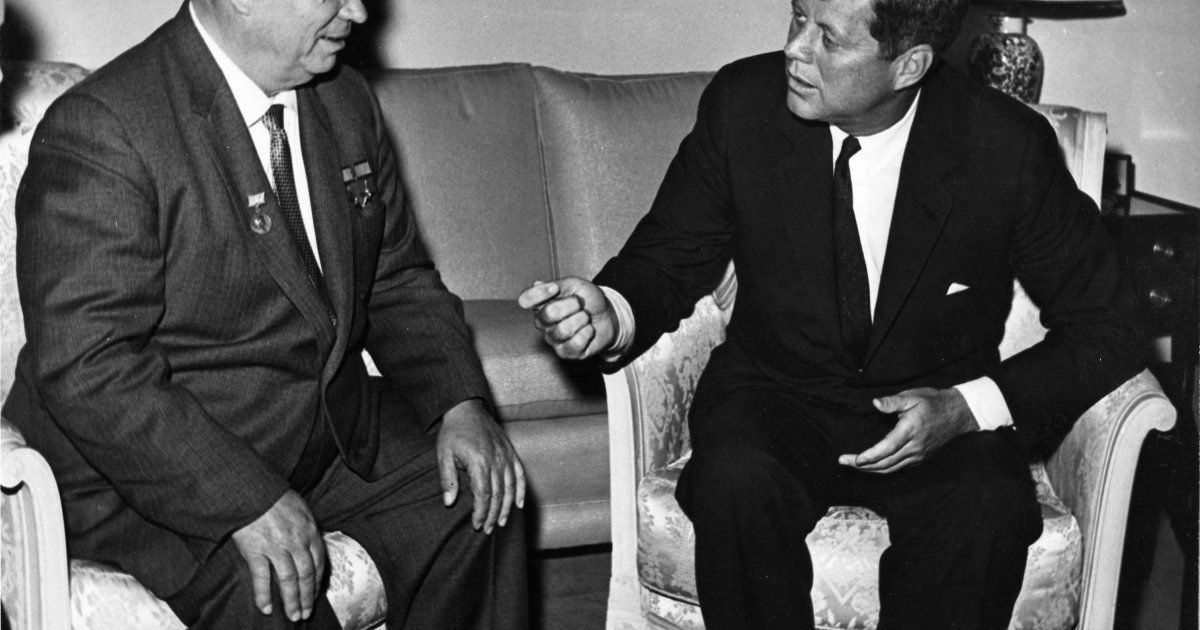 TheWilsonCenter's tweet photo. .@clara_kaul  provides a brief history of the Nuclear Test Ban Treaty for the History and Public Policy Program and @NPIHP
https://t.co/iEd5ves9FM https://t.co/JKJ6FrdnUQ