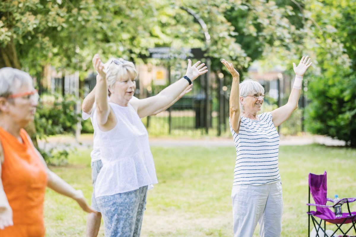 'A big thank you to Janet, Sophie and darts for keeping Quirky together over the past months through Zoom and the outdoor sessions'. Tonight is our last #QuirkyChoir session before the summer break - thank you for singing with us Quirkies!

#singing #choir #singingforwellbeing