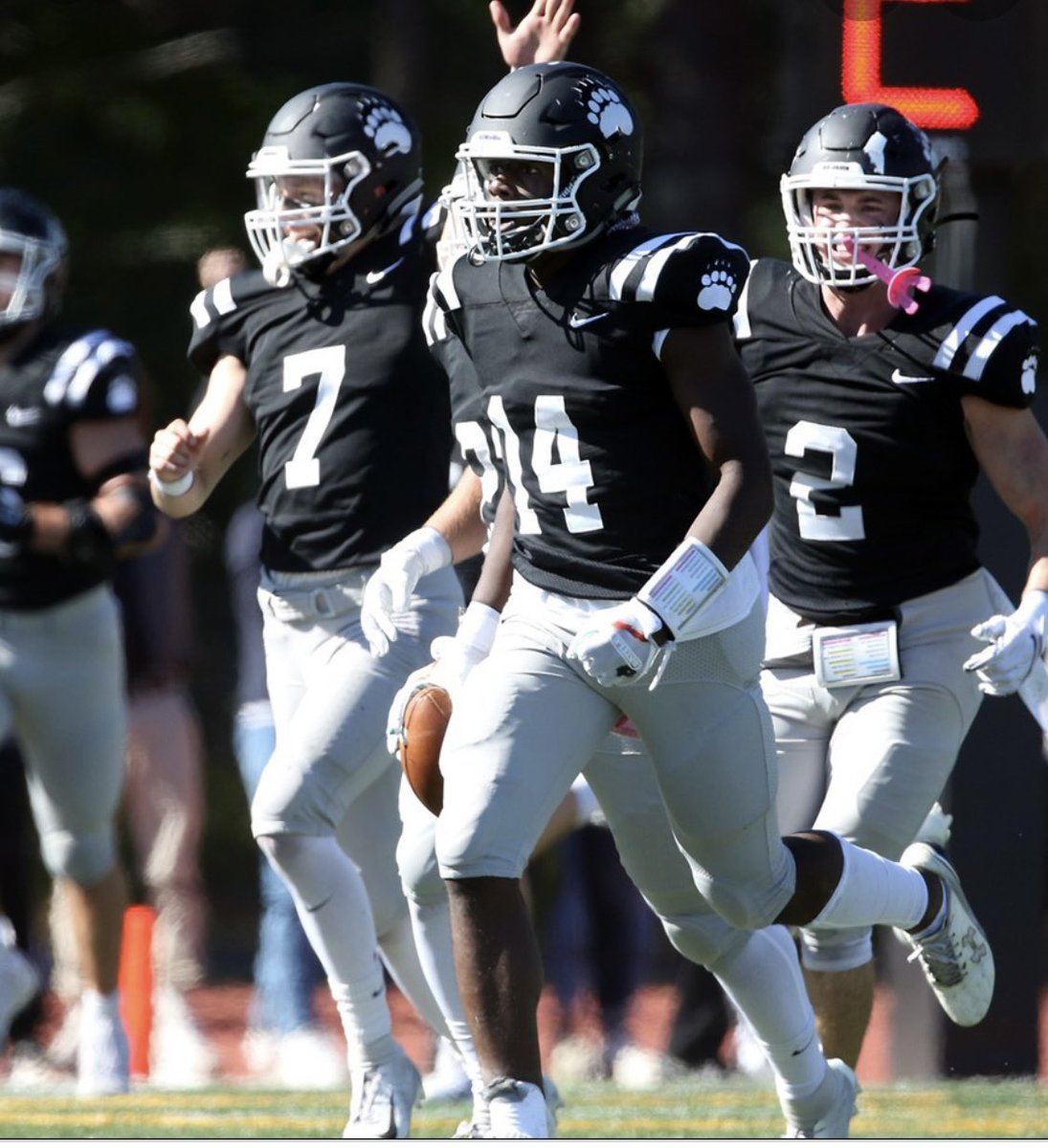 LukeHarmon's tweet image. After an awesome call with @CoachBJHammer I am excited to announce that I have received an official offer from Bowdoin College! @BowdoinFB