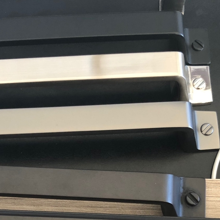 MStudioLA's tweet image. Hardware selections... Look at this same handle from @topknobs in 4 different finishes. All of these can work on this project, but each one will have a completely different effect on the final design. 
 l8r.it/o3v4