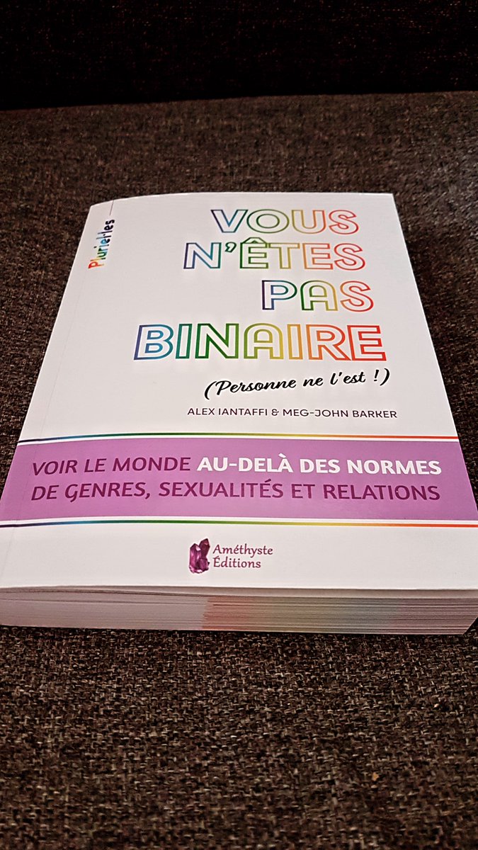 SebastienTULLER's tweet photo. Le sexe n'est pas binaire,
Le genre n'est pas binaire,
La sexualité n'est pas binaire,
Le monde n'est pas binaire.

Merci beaucoup @Pluriel_les 💜 d'œuvrer pour un monde plus inclusif et plus égalitaire !
#VendrediLecture 🌈📚 https://t.co/ZltB9G3n6Q