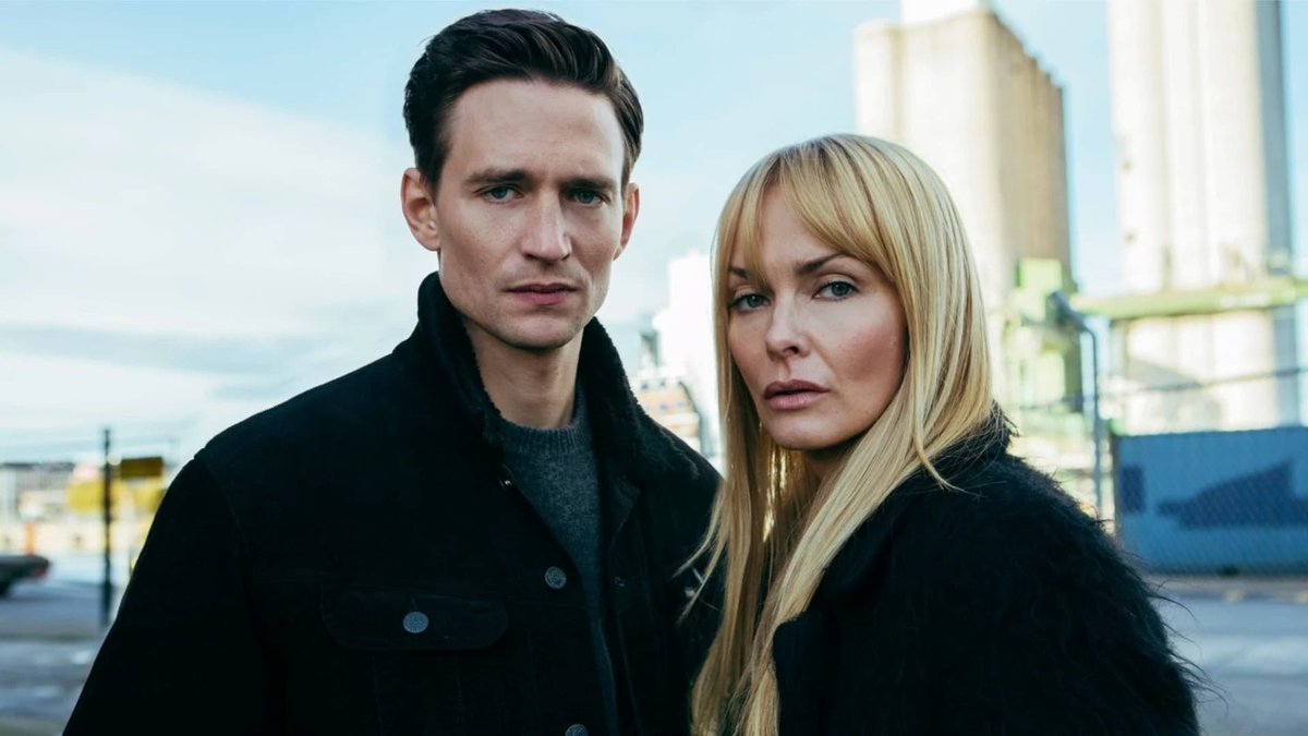 Seriepolis's tweet photo. TNT Series estrena hoy la serie sueca 'Hidden: First Born' https://t.co/qWhFacSAMC #HiddenFirstBorn #tntseries a través de @Seriepolis https://t.co/v7E04eIYAR