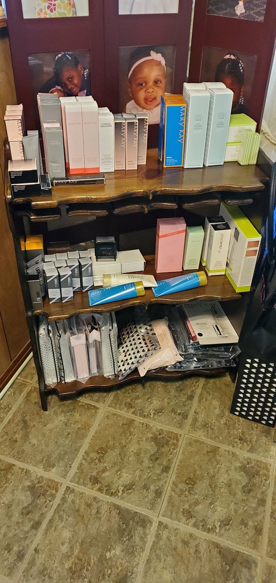 BobbyBmk's tweet photo. Shop with me 24/7 online or purchase products in my inventory. https://t.co/VlYPr0KzCx. Dm for inquiries about items in my store . #marykay #blackexcellence #skincare #healthylifestyle #BlackOwned #marykaymen https://t.co/d81SFwAeGG