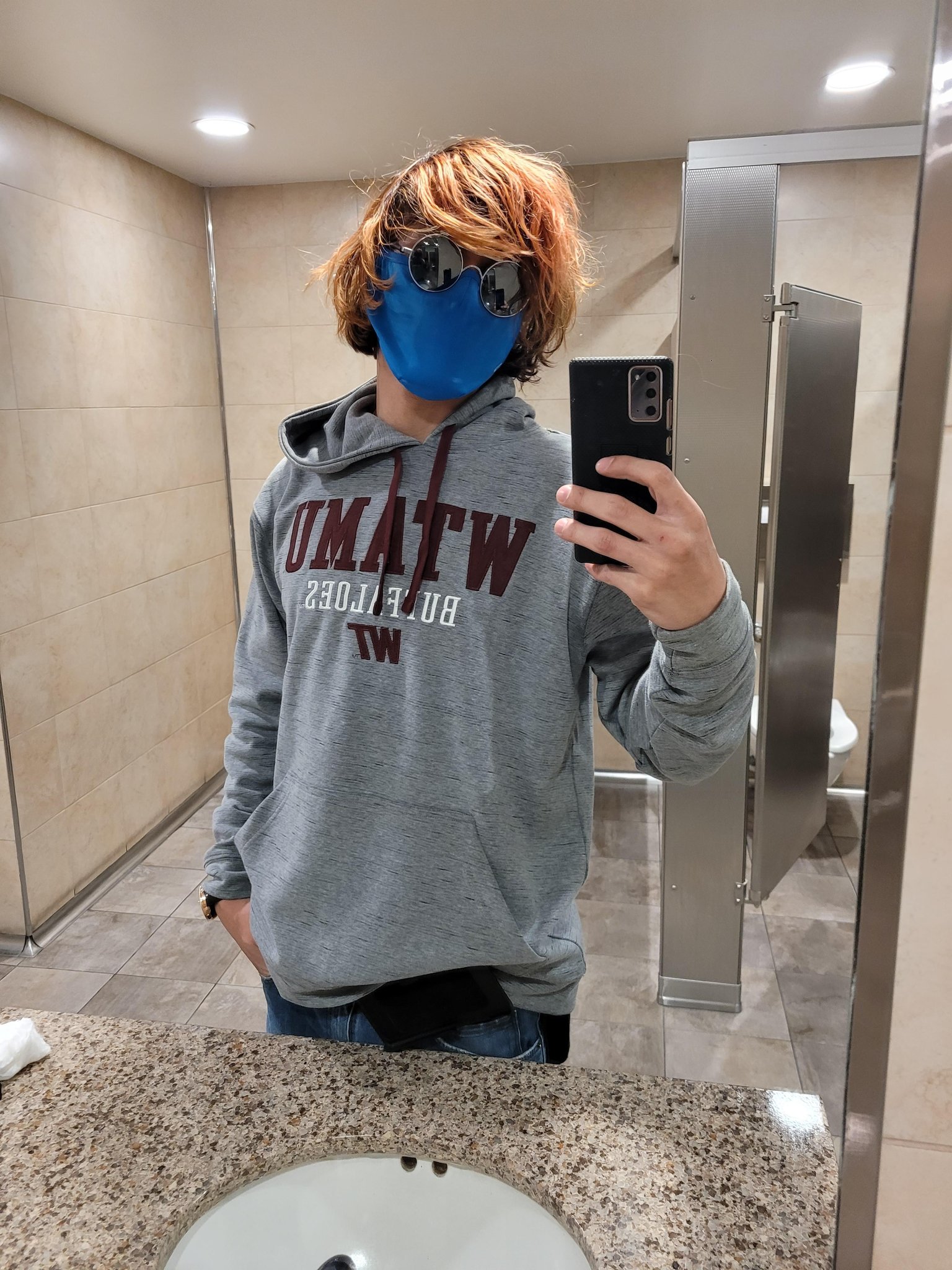 Boiiiiii I'm happy as fu k, hope ur havin' a good day!
I never went to this school. https://t.co/kpI