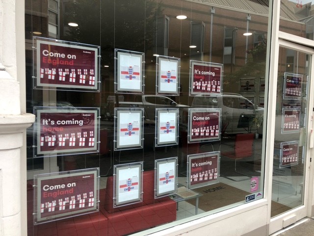 RedhillAndrews's tweet photo. 🎶Three branches in the vicinity,
One of which is new and gleaming!

Whilst surrounded with peace and tranquility, 
For great customer service you’ve always been dreaming! 🎶 

#ComeOnEngland #ThreeLions 🦁🦁🦁⚽️🏴󠁧󠁢󠁥󠁮󠁧󠁿 https://t.co/hHQezgZxw4