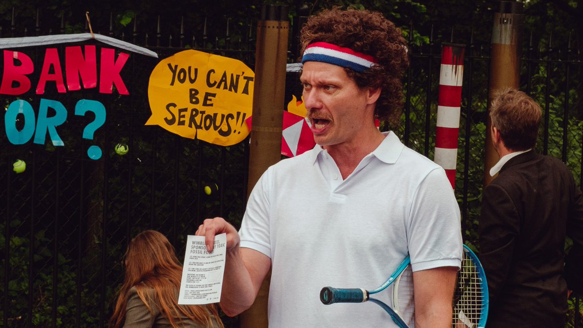 fossilfreeLDN's tweet photo. Fossil bank sponsorship?
"You can't be serious!"
#Wimbledon is #CourtingClimateChaos
Time to #DropHSBC https://t.co/b55qfdzG4l