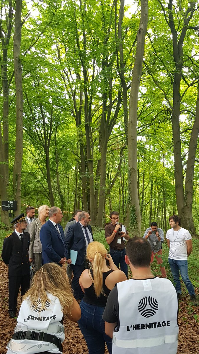 Le projet porte notamment la création d'un laboratoire de futurs communs forestiers d'usages: "Replanter pr permettre à la forêt d afronter le 21e siècle avec espérance. Notre rôle? Imiter la nature et soutenir son œuvre."
