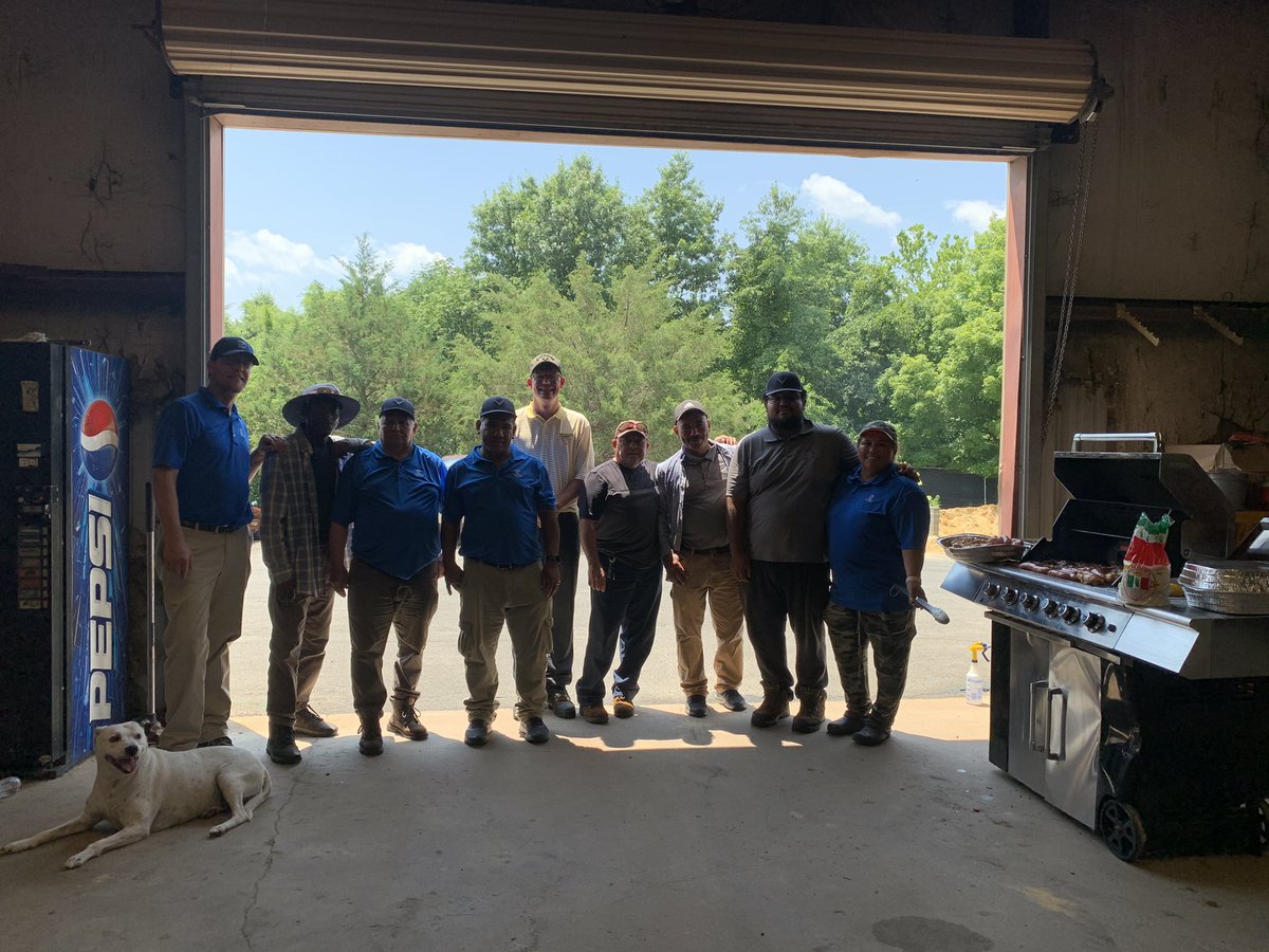 PCagronomy's tweet image. Employee appreciation lunch today. We may be a small crew but these guys get it done!!! #teamworkmakesthedreamwork