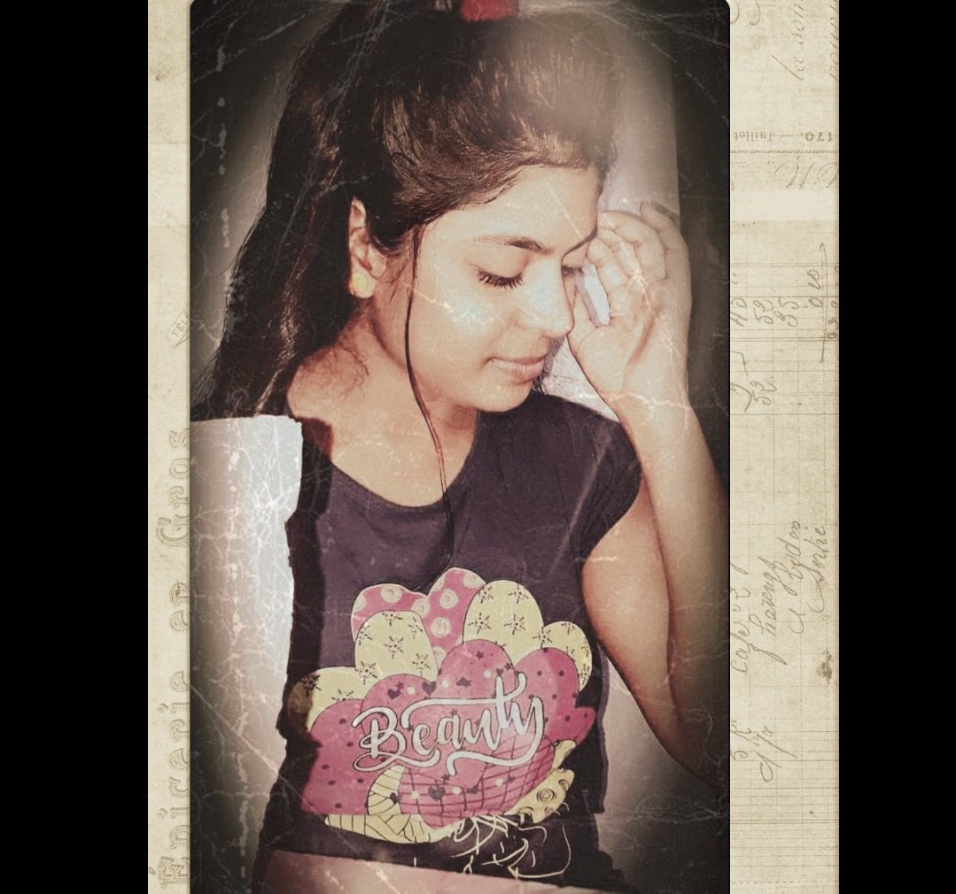 ERGarima19's tweet photo. Don't judge someone's attitude until you've felt their pain......
💙💚❤ https://t.co/UMpzOviNEX
