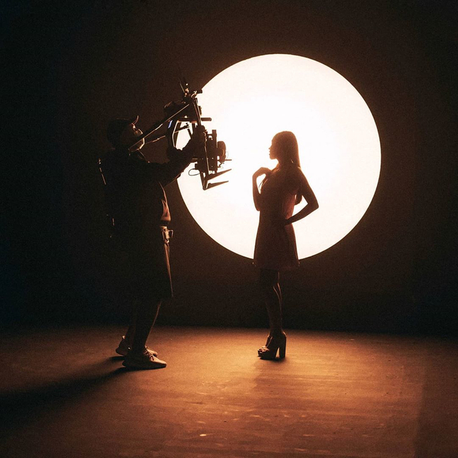 There is just something about a silhouette. 

#readyrigcommunity