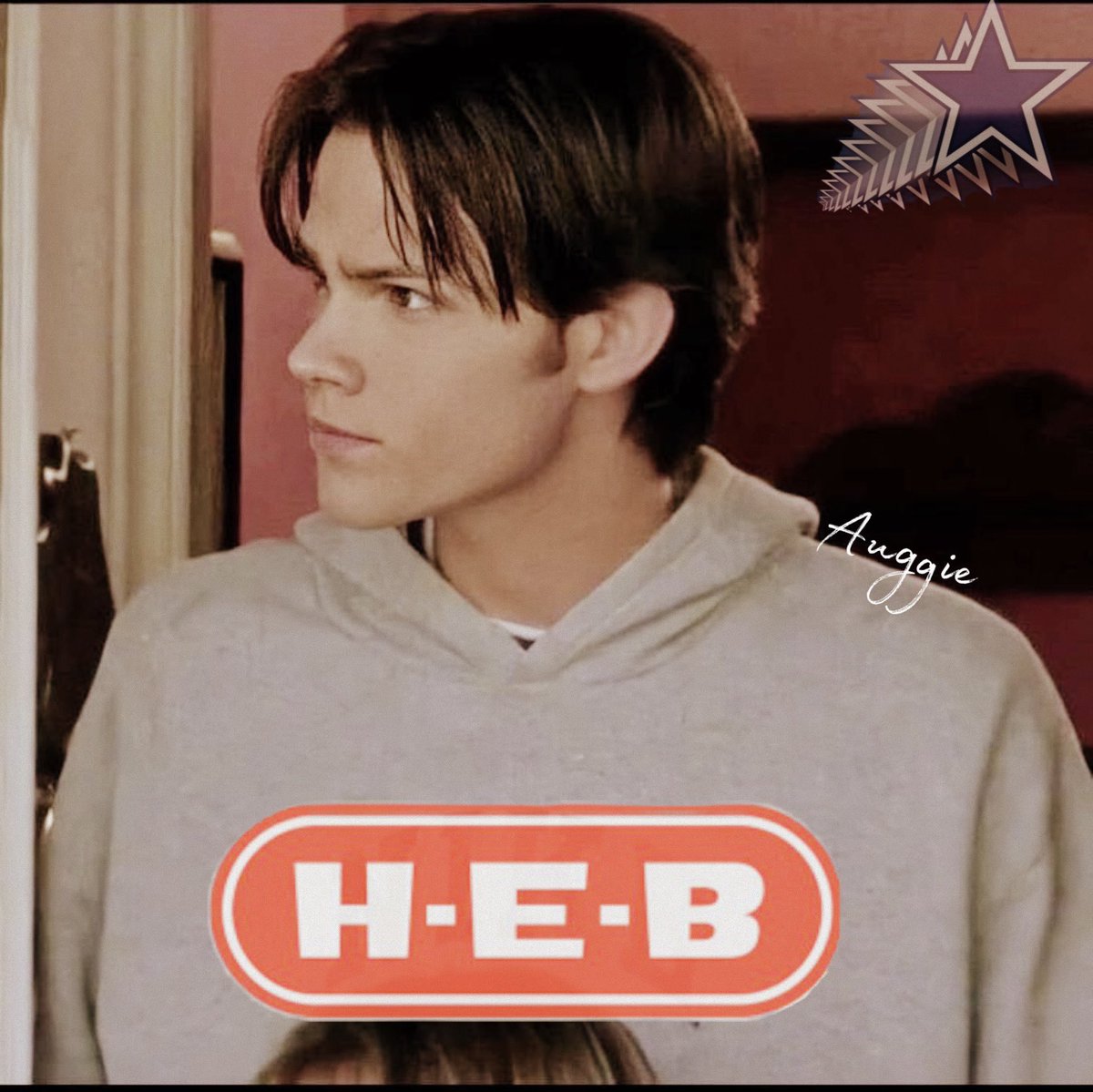 August Beaureguard Walker (@auggiewalker2) on Twitter photo 