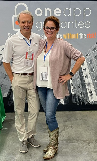 OneAppGuarantee's tweet image. #TGIF

That time we gave out lollipops at the GNAA Trade Show and had an amazing dinner with our partners! It was sweet 😂#FlashbackFridays