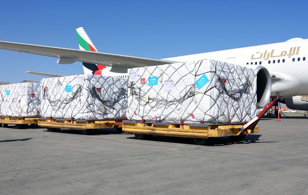 NEWS: The U.S. is delivering 3.3 million doses of J&J vaccines to Afghanistan🇦🇫. Today, the first 1.4+ million doses landed. We continue to stand with our partners in Afghanistan as we combat the pandemic together. #COVID19 #EnduringPartnership