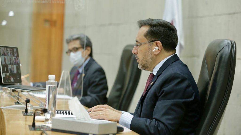 IPN_MX's tweet photo. El Director General del IPN, @ArturoReyesS_, presentó ante el CGC el Programa Institucional de Mediano Plazo 2021-2023 que incluye 32 proyectos institucionales, pertenecientes a cinco ejes fundamentales y tres ejes transversales del Programa de Desarrollo Institucional. https://t.co/tmOd5zpg3N