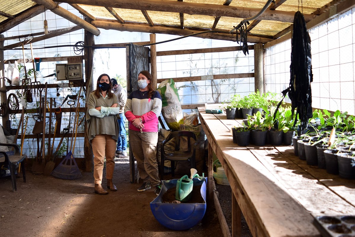 er_ambiente's tweet photo. En el marco del trabajo articulado con la Secretaría de Agricultura y Ganadería, se visitaron comunas del departamento #Uruguay para conocer experiencias vinculadas a aspectos ambientales y productivos.
Info ▶️ https://t.co/mWQGq4axq3

#Agricultura #Ambiente https://t.co/pihw6h36c8