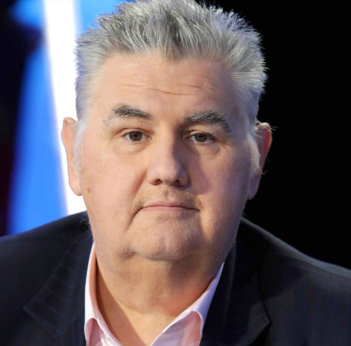 olala1901's tweet photo. @voici Un #CroisonLes sans croisement ? 😏 @GuillaumeTC https://t.co/UWJwTpcXOE