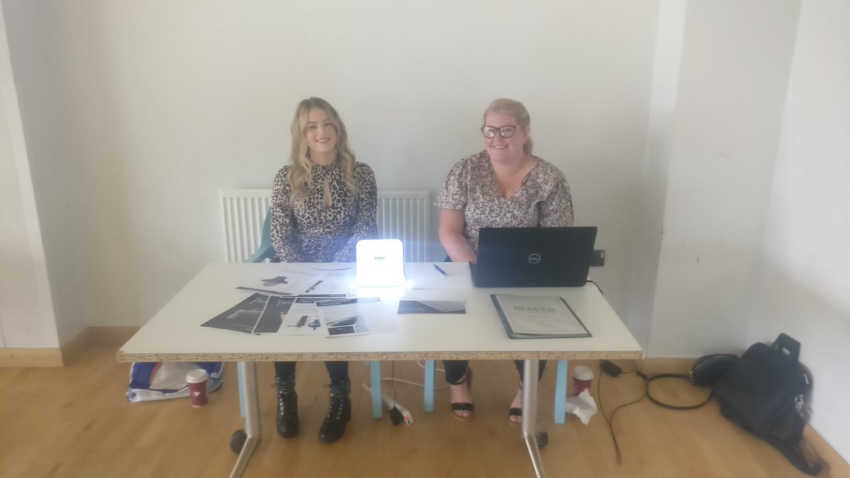 juniorkinguk's tweet photo. Another 7 young people secured #kickstart jobs at the #Oxford Rose Hill Youth Hub event. Looking forward to the next #Freestyle your #Future event with more employers and more jobs, enabling young people to choose their future careers. #PlanForJobs https://t.co/BjzzQ1FBWI