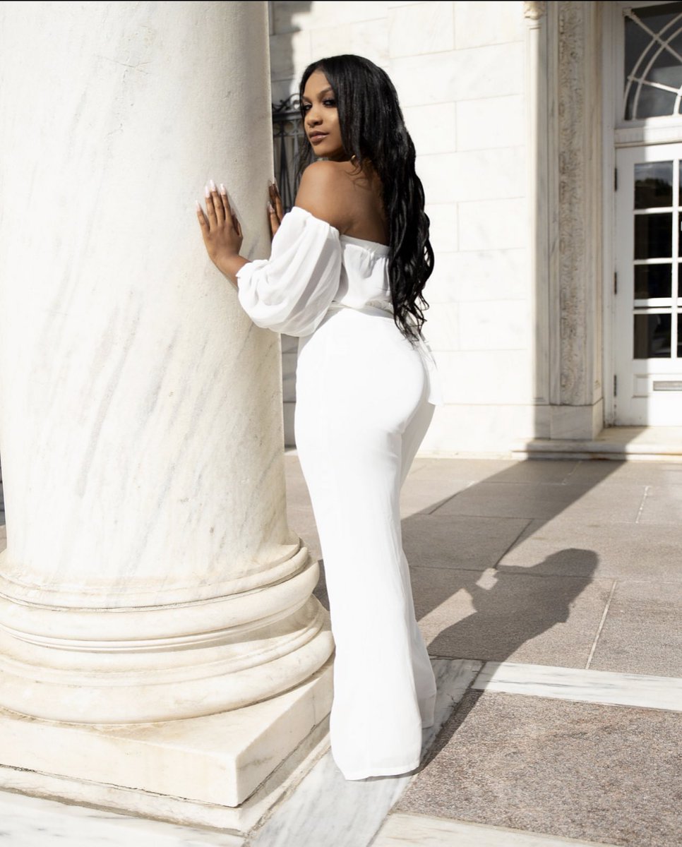 nique6399's tweet image. Summa Cum Laude✅
3.99 GPA✅
2021 MIS Honors Awardee✅
FIRST Installed Beta Alpha Psi President✅
Internship✅
Tutor✅
President’s List 7x✅
Deans List 8x✅
Several officer positions✅

B.S in Management Information Systems &amp;amp; Finance, Minor Economics 🔷#CCSU2021 #Blackgrad🔷