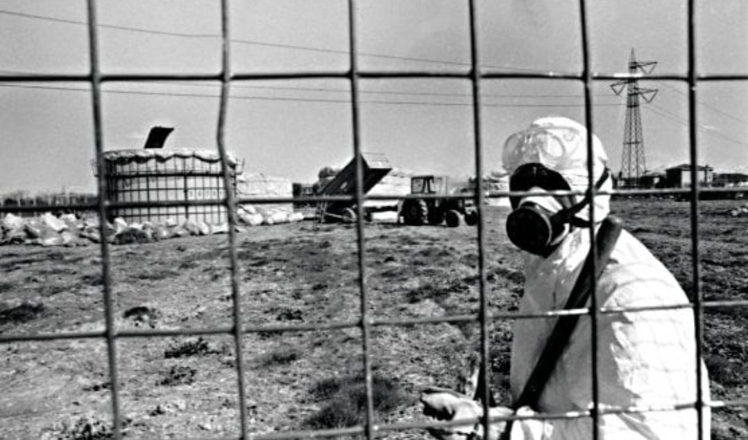 erealacci's tweet photo. Il 10 luglio '76 il disastro Icmesa.Da qui la Direttiva #Seveso per controllare i rischi degli impianti industriali più pericolosi.Anche la @Legambiente si è occupata delle conseguenze del disastro di Seveso. Ma protagonista fu da subito #LauraConti con il suo impegno coraggioso. https://t.co/HIZpeLj1wz