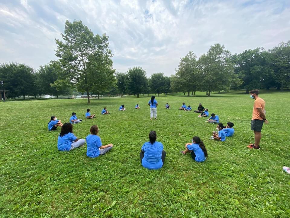 NewarkHorizons's tweet photo. Horizons #Newark has teamed up with Branch Brook Park Alliance to offer this summer's program on-location at the park. This week, students went on a nature walk to learn about native plants and animals and, of course, the park's famous cherry trees! https://t.co/JZpIvuOA7n