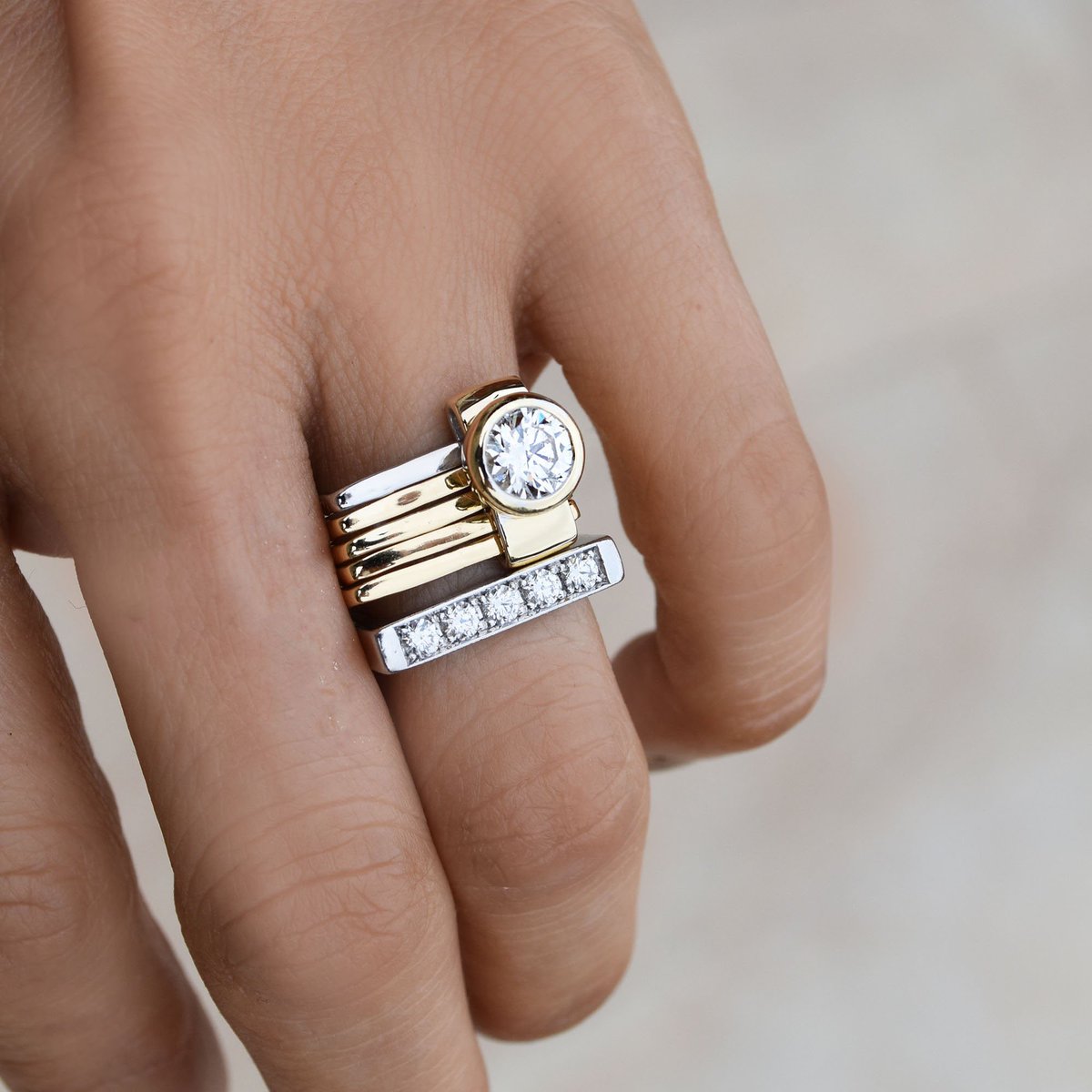 LarissaLandinez's tweet photo. Excited to share the latest addition to my #etsy shop: 1 Ct Diamond Bezel Set Engagement Ring #contemporaryring https://t.co/kQ0Yo2muON
@EtsyAU @EtsyFR @EtsyWeddingTeam https://t.co/hBnUoDM6SU