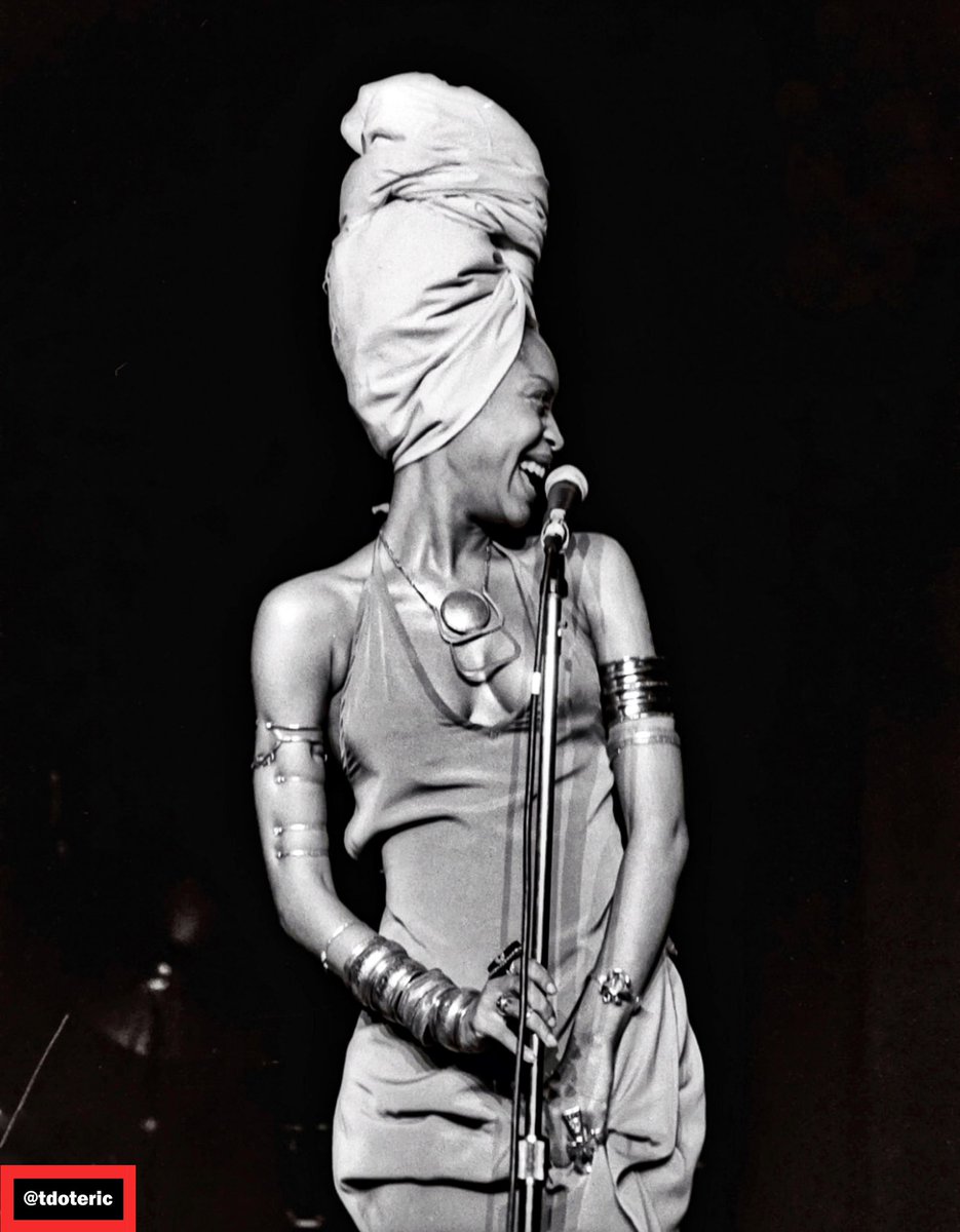 tdoteric's tweet photo. Erykah Badu
1997
#PureJoy
.
Photo © T. Eric Monroe @tdoteric
.
#RareAndUnseenMoments90sHiphop #1997 #ErykahBadu @fatbellybella #Soul #Hiphop #Culture #tdoteric #collector #gallery #art #galleryart #nyc #90sHiphop #90s #BeyondTdoteric #BroadenedExposure
https://t.co/7JZAejb6ej https://t.co/nm54zvKL7S