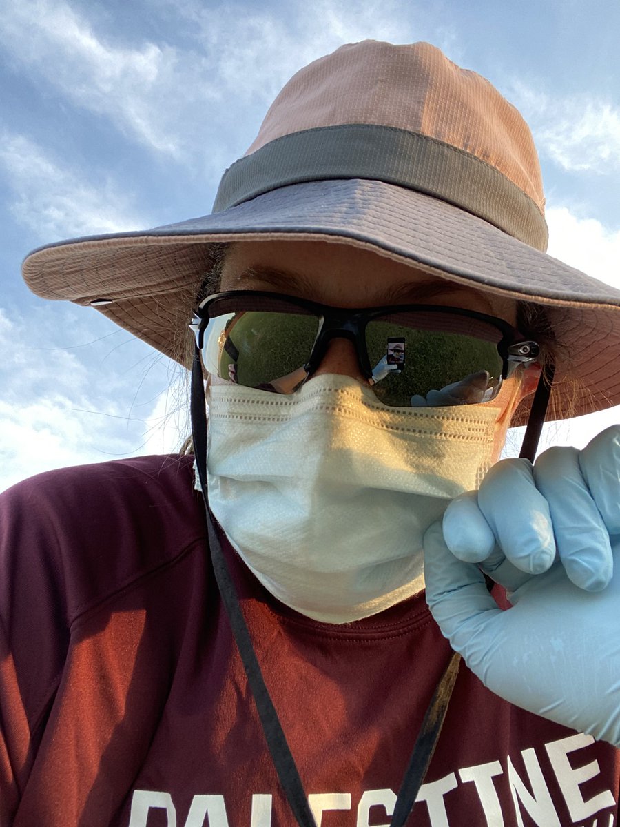 B_CoyneAtc's tweet photo. @nervin04_atc Bucket hat kinda gal! #SaveTheEars https://t.co/bkyr84dU7M