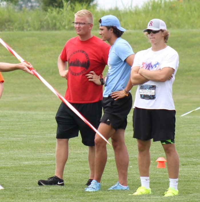 FlipCourter's tweet photo. Two of the best all-around athletes the Midwest has produced in the last 15 years: @BryceKazmaier and @Coach_Rathke. 😉

Photo courtesy of @FreelancingCT. https://t.co/TM5sX0FQJ2