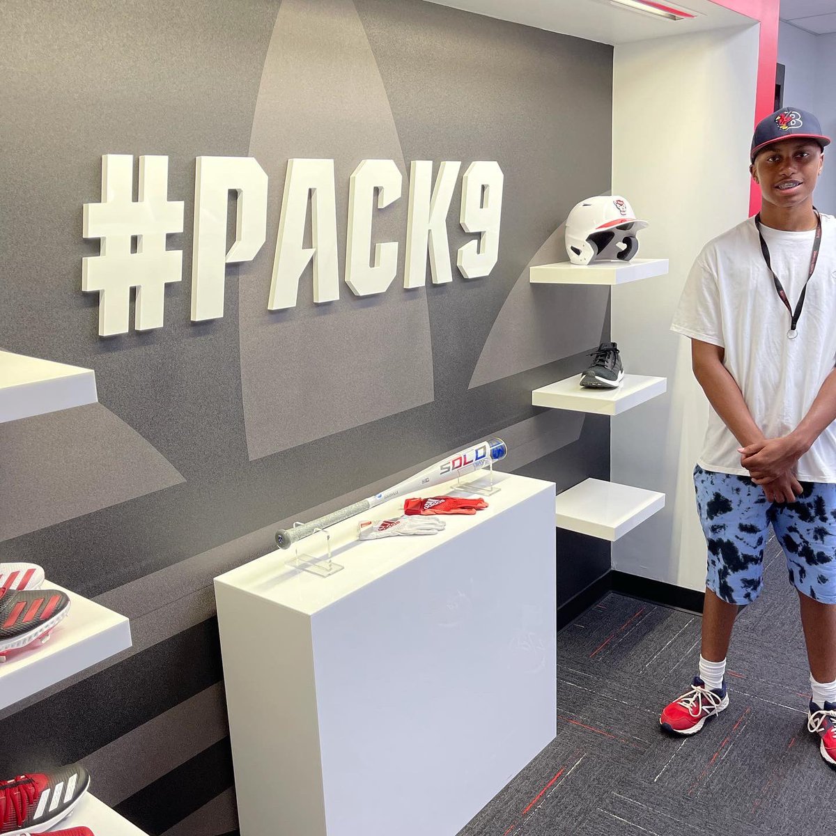 blacksox2525's tweet image. Great start to the day! Now it’s game time! #StudentAthletes #webuildingsomething #gopack