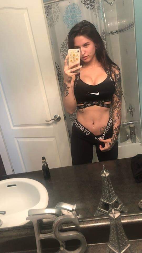 CamilleTitty's tweet photo. i'm only wearing a bra rn, rt and slide in my dms to see #cumslut #bitch #slut #bbc #boobs #tits #ass #daddy #horny #hornygirl #nudes #horny #daddy #sexting  #tits #pussy #blowjob #sex #slut #ass #dick #cock #daddywanted #fuck #fuckme #whore  #nude #submissiveslutNew #paypalonly https://t.co/ffgubEAJZt