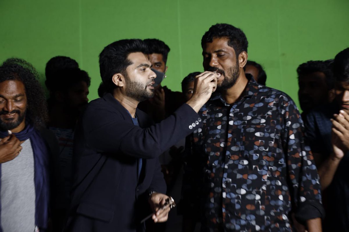 sureshkamatchi's tweet image. Finally, its a wrap. Thnx to my wonderful team!  
@SilambarasanTR_ 
@vp_offl @sureshkamatchi
@thisisysr
@kalyanipriyan
@iam_SJSuryah
@Premgiamaren
@ACTOR_UDHAYAA
@Anjenakirti
@MahatOfficial @manojkumarb_76 
@Richardmnathan
@UmeshJKumar @silvastunt
@johnmediamanagr
 #Maanaadu