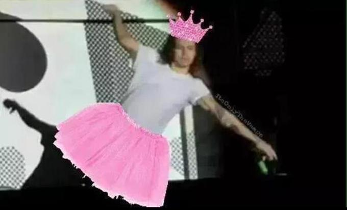 TUMCI4LRRY's tweet photo. Memorie di una grande notte #OhNoHarry https://t.co/Nb37WkA01r