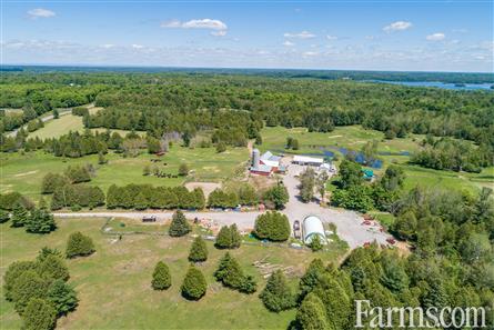 OntAg's tweet image. Picturesque hobby/horse farm sitting on 86 acres in Clayton, Ontario ⤵️
farms.com/farm-real-esta…

43 workable acres, 4 ponds, cedar rail fence, renovated 1880s farm house, heated shop, riding pen, outdoor ring - a beautiful property!

#OntAg #FarmRealEstate #AgTwitter #FarmForSale