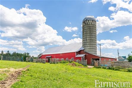 OntAg's tweet image. Picturesque hobby/horse farm sitting on 86 acres in Clayton, Ontario ⤵️
farms.com/farm-real-esta…

43 workable acres, 4 ponds, cedar rail fence, renovated 1880s farm house, heated shop, riding pen, outdoor ring - a beautiful property!

#OntAg #FarmRealEstate #AgTwitter #FarmForSale