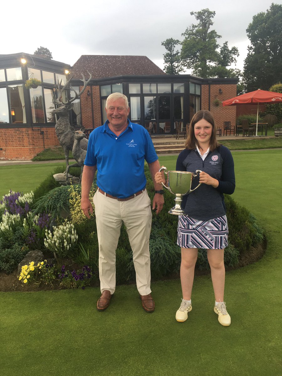 Lottie Woad tweet media