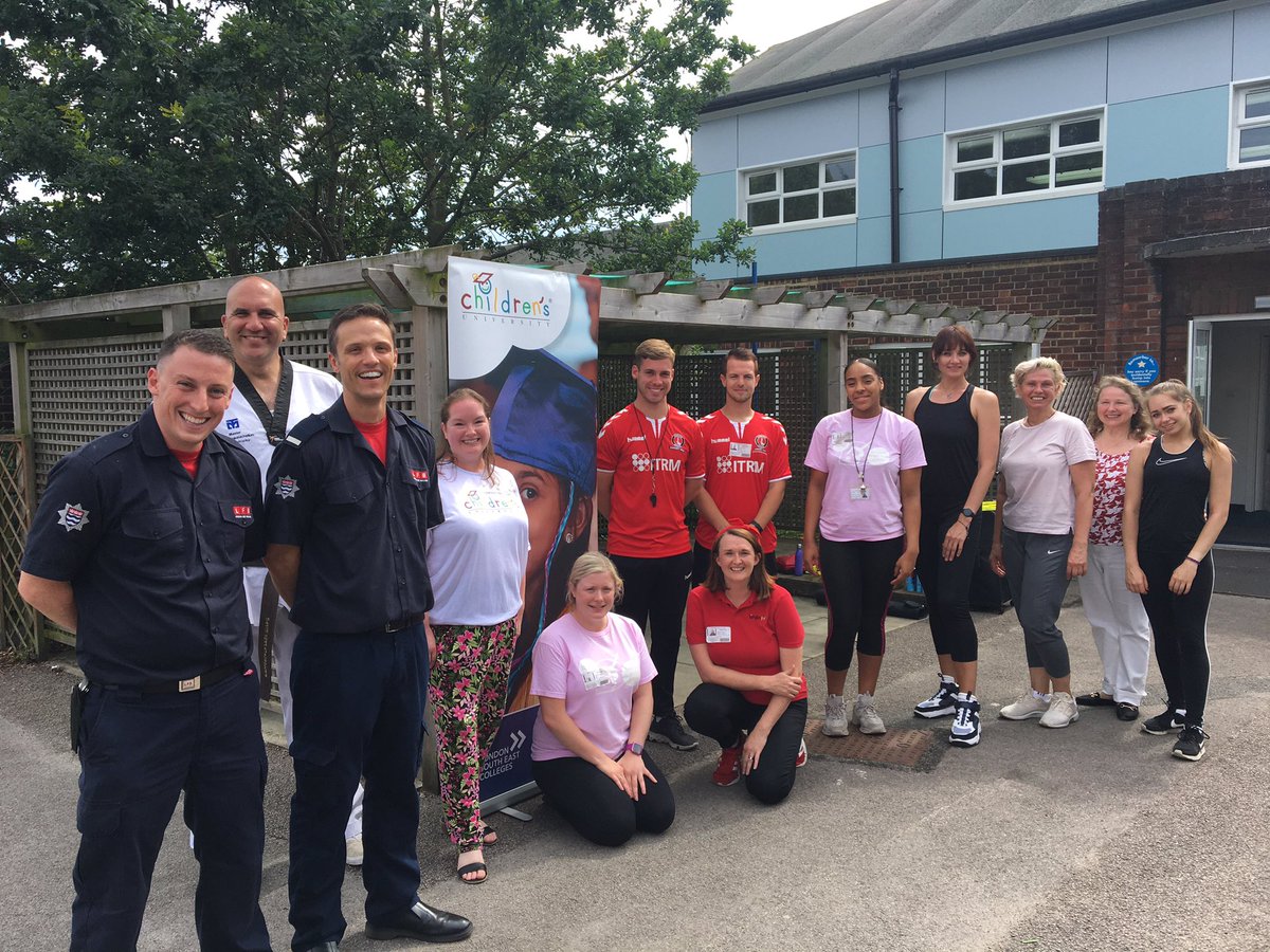 The end of a fabulous day launching <a href="/LSEChildrensUni/">LSEChildrensUni</a> at @BedonwellSchool! Thank you to all the amazing pupils and staff for being so awesome and an even bigger thanks to these incredible #LearningDestinations who spent the day giving taster sessions of what they offer...