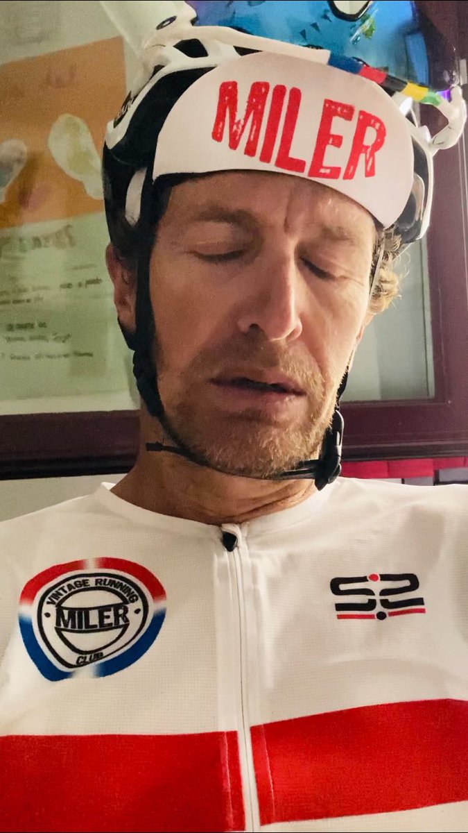 Delapuentejor's tweet photo. Esta año no había hecho ninguna animalada.
Tocó hoy.
Sin anestesia 💉
ni vaselina 🧴
261 km con 4.526m
No lo intentéis en casa 🤣🤣
#gorramiler #maillotmiler
#milercycling #milerstyle
#milervintage #milermotivation
#yotambiensoymiler
👉 https://t.co/uWHYicw96z 👈 https://t.co/IvMuqpjmnA