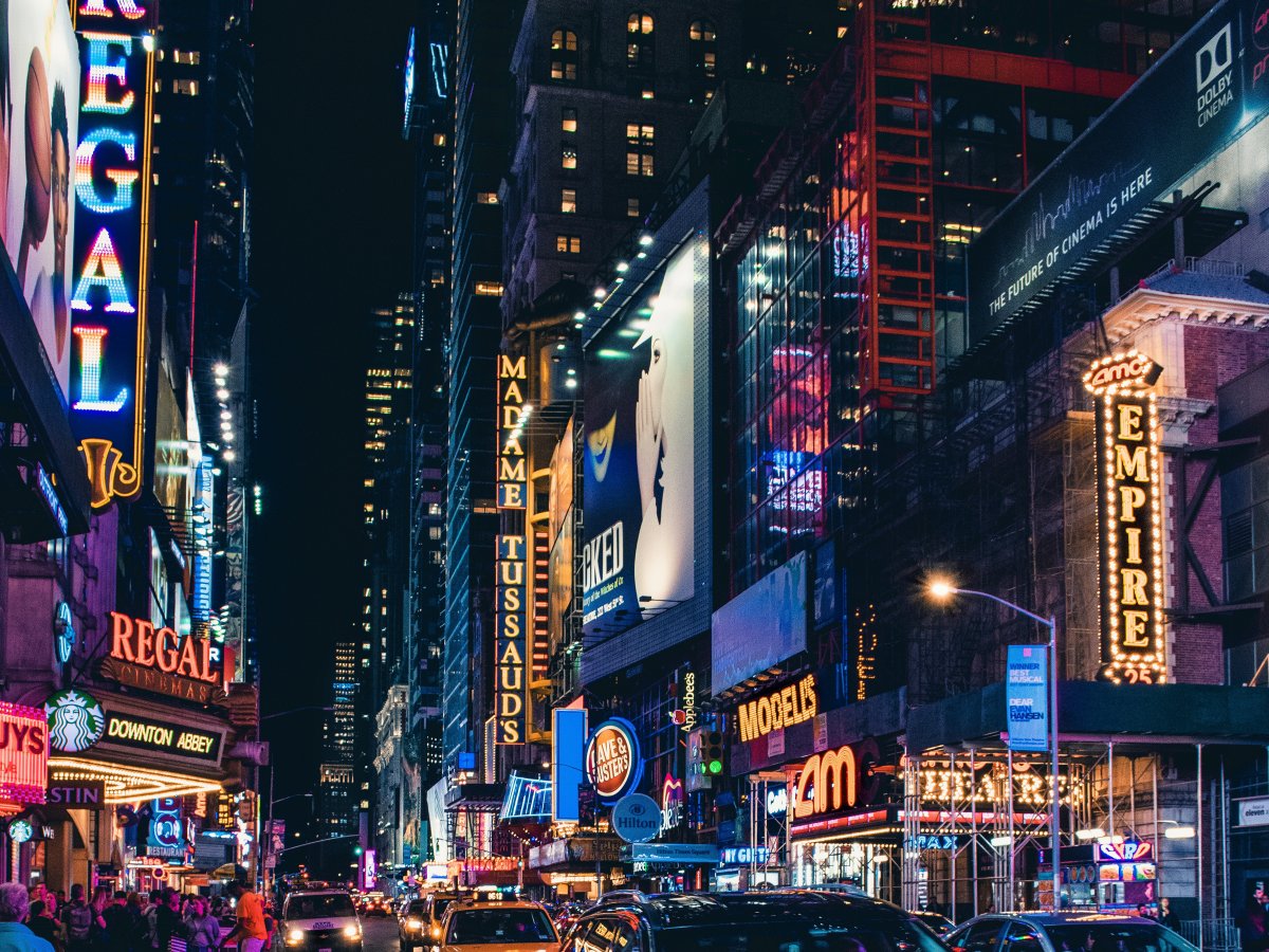 JuilliardStore's tweet photo. Broadway is reopening!

Enjoy 20% off musical theater books and scores to celebrate its return

Shop now: https://t.co/xGBcvVeEty https://t.co/i0lCOOpXZZ