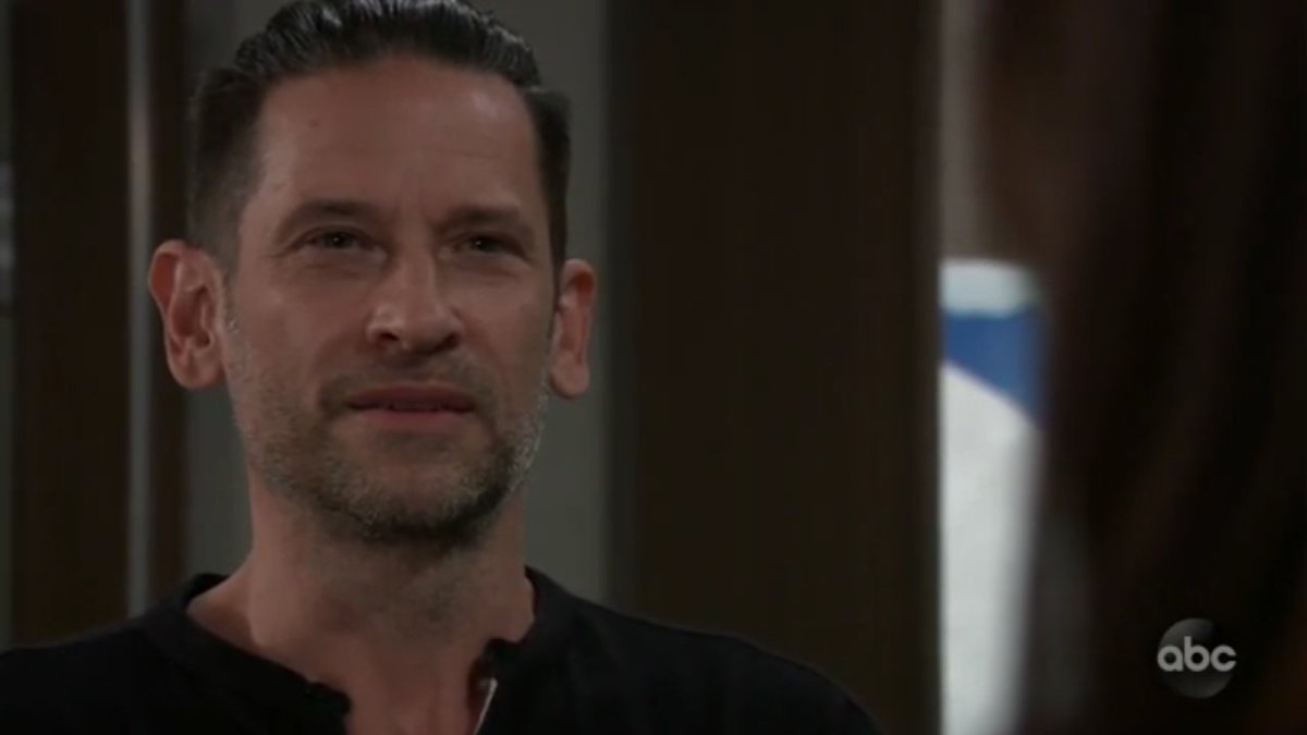 antigonea's tweet photo. Yes, Austin, why are you leaving a thriving practice in Podunk, I mean Pautuck, to come to #GH? #JustAustin #BrittWestbourne https://t.co/6YyUNG3Lzn