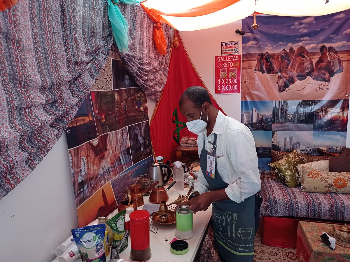 turismogobgente's tweet photo. Hoy acompáñamos a @turismoleon y al Patronato de la @FeriaDeLeon al recorrido en el Festival las Naciones, ubicado en las instalaciones del #DistritoMX, en el marco de la #FeriaDeVerano. 🙌

Visita y disfruta de las tradiciones de las comunidades internacionales. https://t.co/TR6J0gakea
