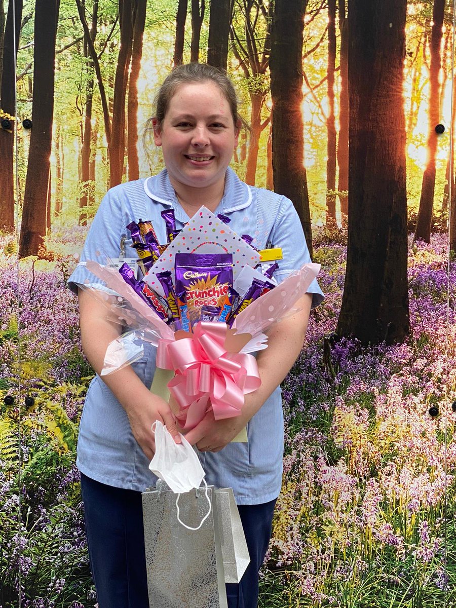 mandi-lee english tweet media