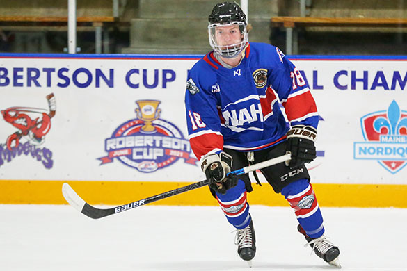 NAHLHockey's tweet photo. #NAHL Commitment Alert: @BrownBearsNAHL and #TopProspects forward Peter Morgan has committed to play NCAA Division III hockey for @GeneseoHockey https://t.co/TvKO0sIu9b https://t.co/9hbpVq7eEQ