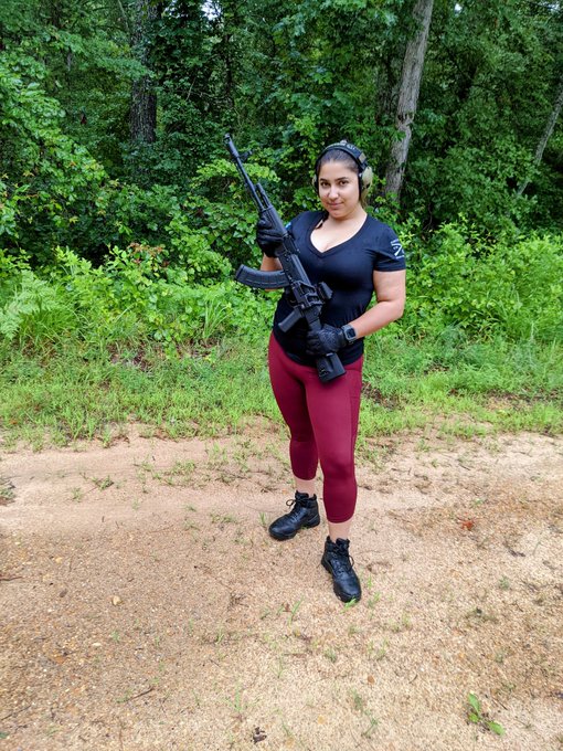 When you finally get to take out the newest item to your collection 😍😍😍   AK103>>>>>>>AR-15   #firearms<a href="/tag/gungirl"class="tags"><span>#gungirl</span></a><a href="/tag/babesquad"class="tags"><span>#babesquad</span></a><a href="/tag/firearms"class="tags"><span>#firearms</span></a><a href="/tag/latinawomen"class="tags"><span>#latinawomen</span></a>