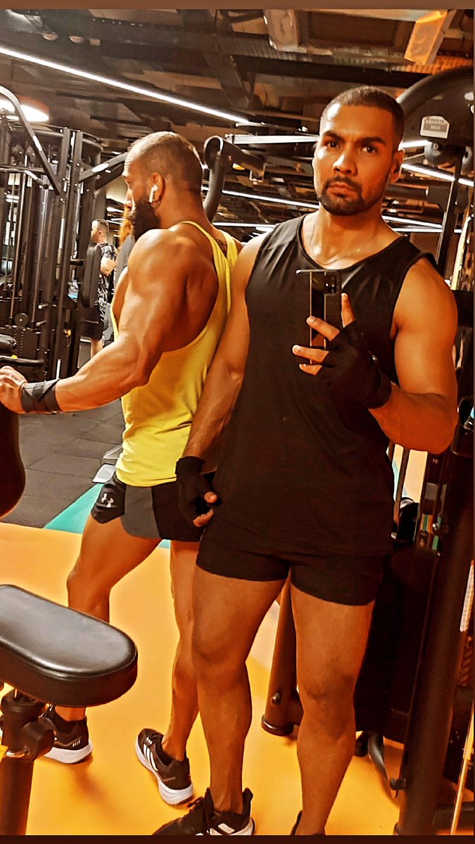 Daniel00388506's tweet photo. Taksim Aktif 

📲 O.5.5.2.7.8.5.8.5.6.0

Whatsaapta yazın 

#taksimgay #osmanbeygay 
#bakırkoeygay #gayistanbul #şişligay #harbiyegay #bahçelievlergay #şirinevlergay #zeytinburnugay #fatihgay #nişantaşıgay  #cihangirgay #istanbulgay #musclegay #3somegay #group #aktif #couples https://t.co/y4my4YicNg