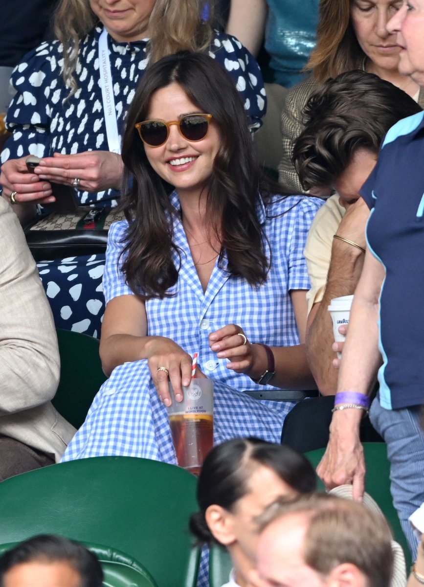 jcolemannet's tweet photo. 📸 Jenna Coleman attends #Wimbledon (July 9, 2021) https://t.co/BAwH4kgKvn