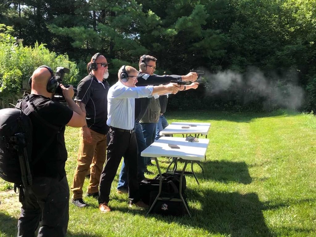 USCCA's tweet photo. Rep. @Jim_Jordan takes in some target practice at range during his visit to our headquarters alongside USCCA president Tim Schmidt. https://t.co/q1FywmS2Db