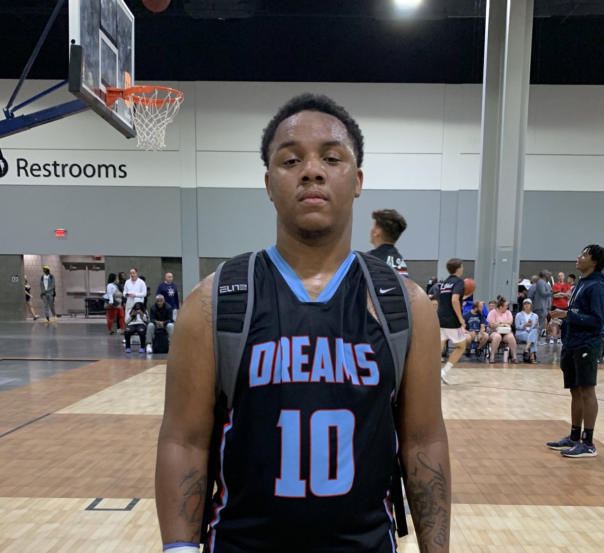 ‘21 Montez Taylor scored 14 pts &amp; ‘22 Delon Austin added 12 for Dreams Become Reality 17U in a win this afternoon at Best of the South <a href="/ny2lasports/">NY2LA SPORTS</a> <a href="/hoopseen/">HoopSeen</a> <a href="/MHS_Boys_/">Midwest Hoops Spotlight</a> <a href="/DBR_Recruiting/">DBR Recruiting</a>